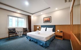 Sunshine Airport Hotel